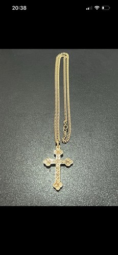 Massives gold kreuz mit - kreuz,